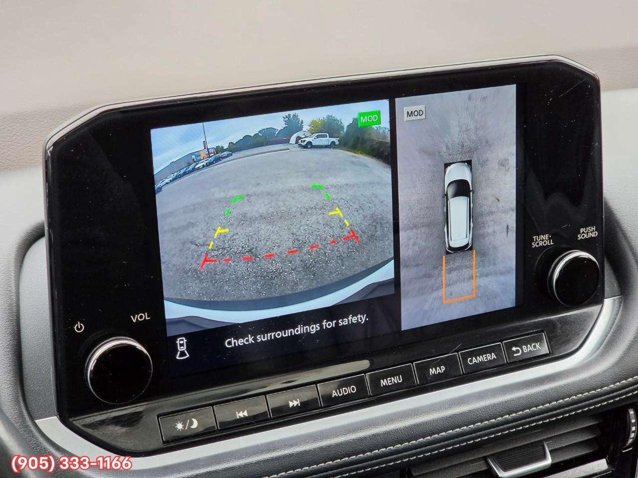 2023 Nissan Rogue Platinum Apple CarPlay & Android Auto • Heads-Up Display • Power Sunroof • Leather Seating • Built-In Navigation System • Photo