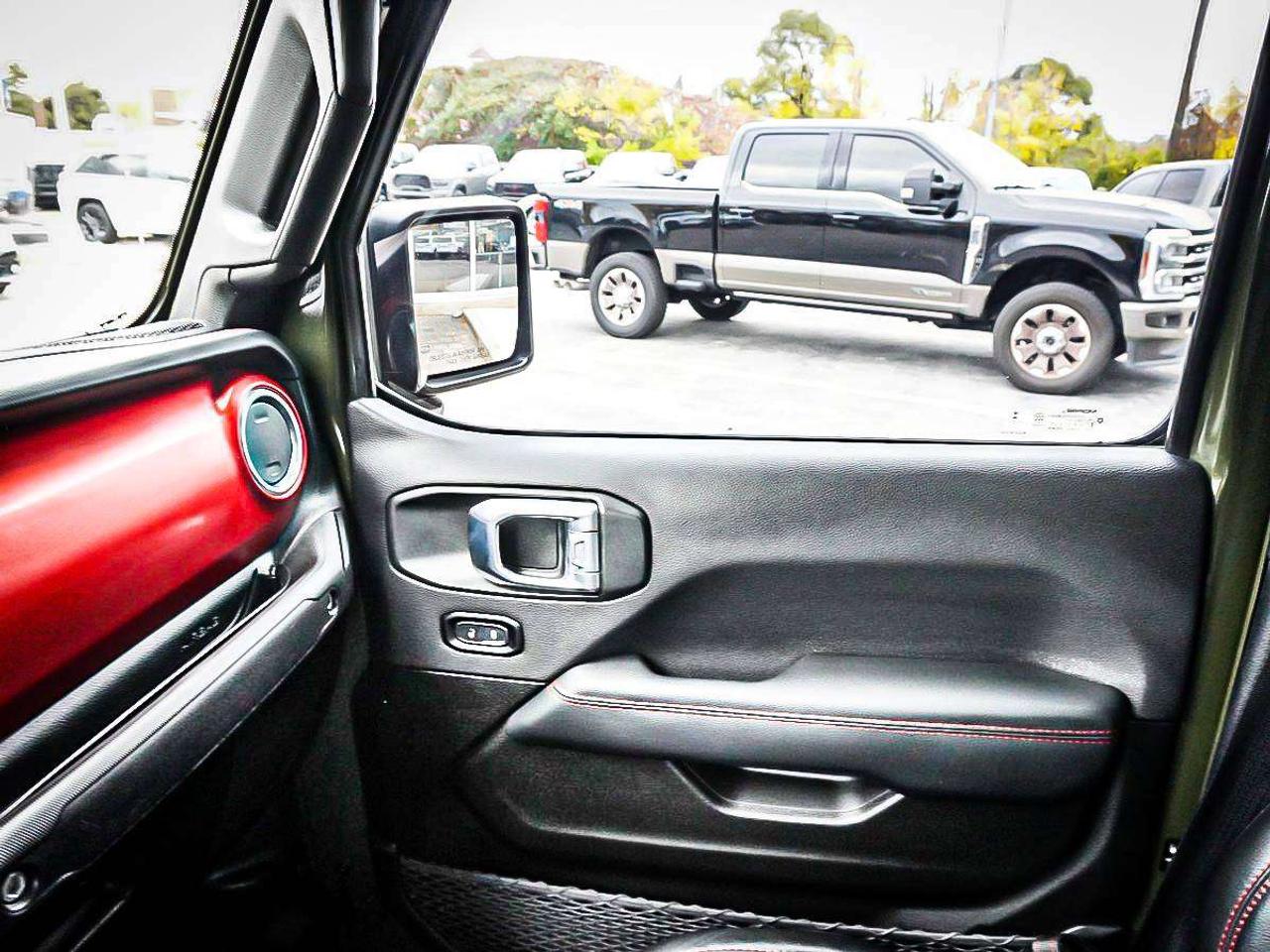 2023 Jeep Gladiator  Photo