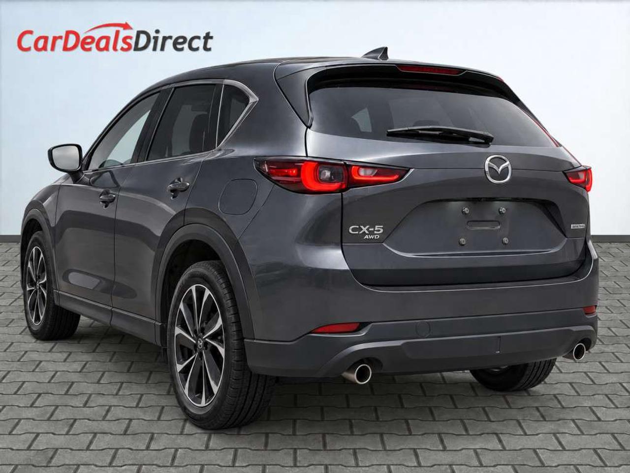 2023 Mazda CX-5 GT AWD   ONLY 28K KMs   Leather   Sunroof   NAV   Heated Seats Photo