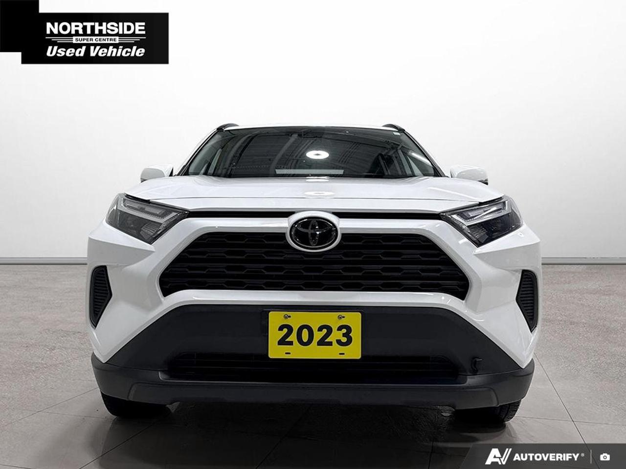 2023 Toyota RAV4 XLE AWD Photo1