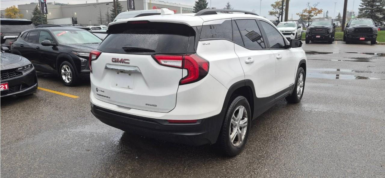 2022 GMC Terrain SLE All-wheel Drive Photo4