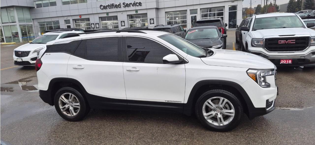 2022 GMC Terrain SLE All-wheel Drive Photo