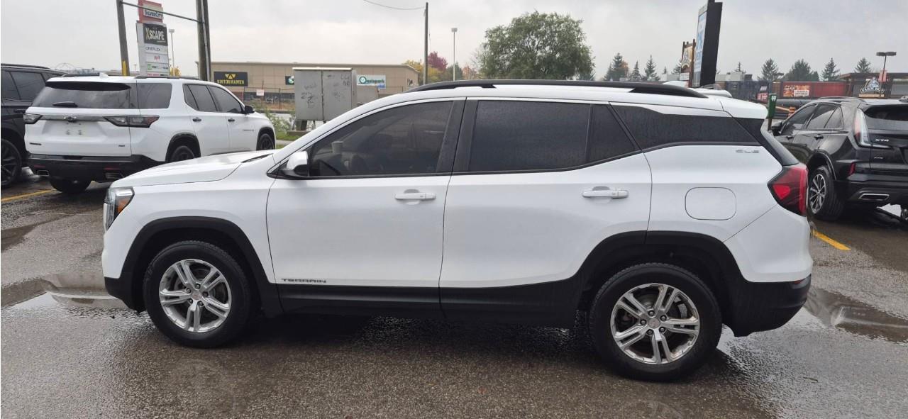 2022 GMC Terrain SLE All-wheel Drive Photo