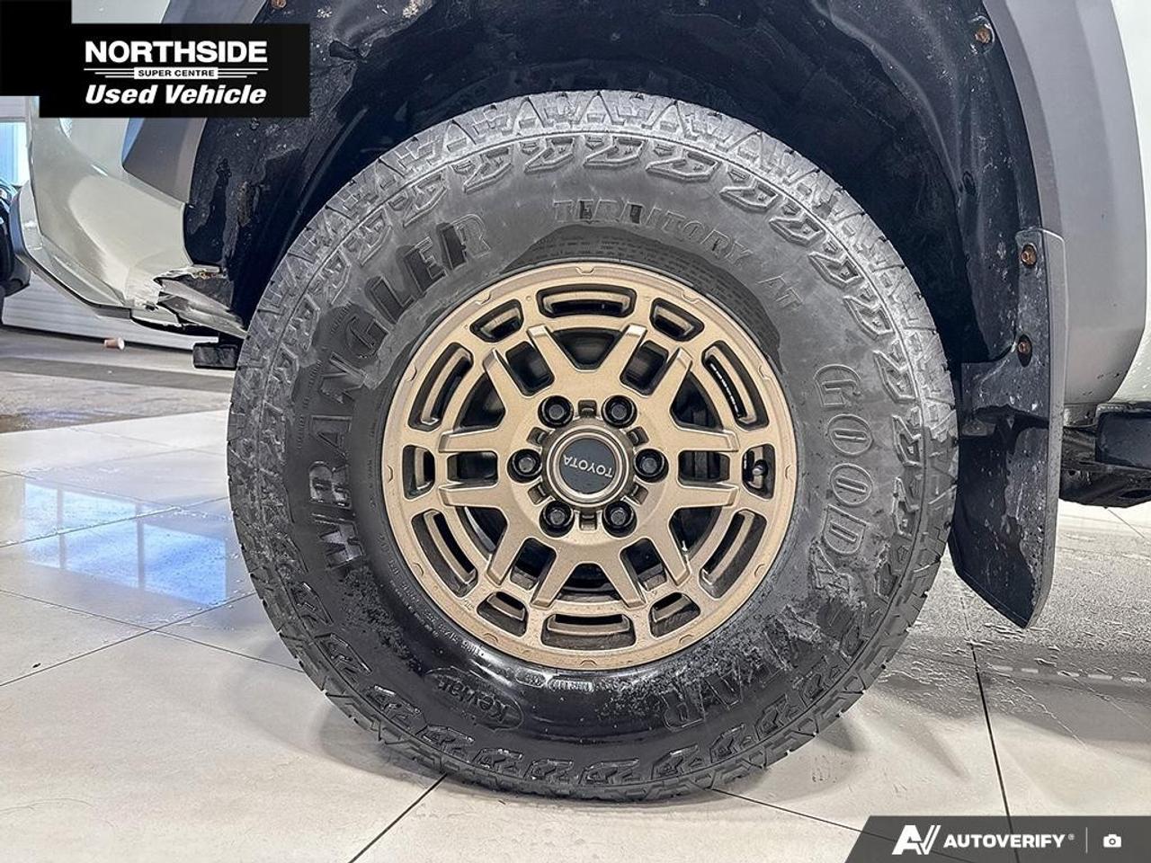 2022 Toyota Tacoma 4x4 Double Cab Auto SB Photo