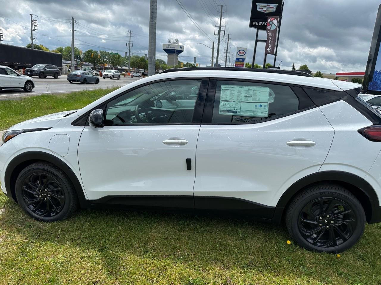 2027 Chevrolet Bolt RS 4dr Photo