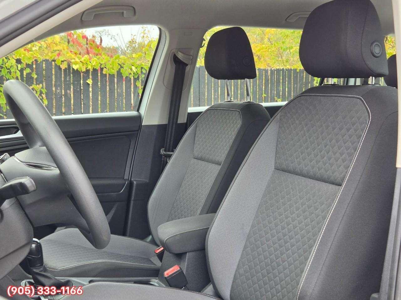 2021 Volkswagen Tiguan Trendline Apple CarPlay & Android Auto • Heated Front Seats • Lane Assist • Keyless Entry • Alloy Wheels Photo