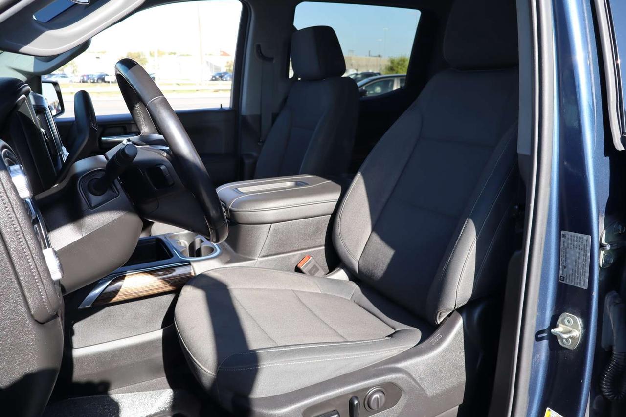 2019 GMC Sierra 1500 Elevation Crew Cab 4WD 5.3L   No Accident   One Owner Photo
