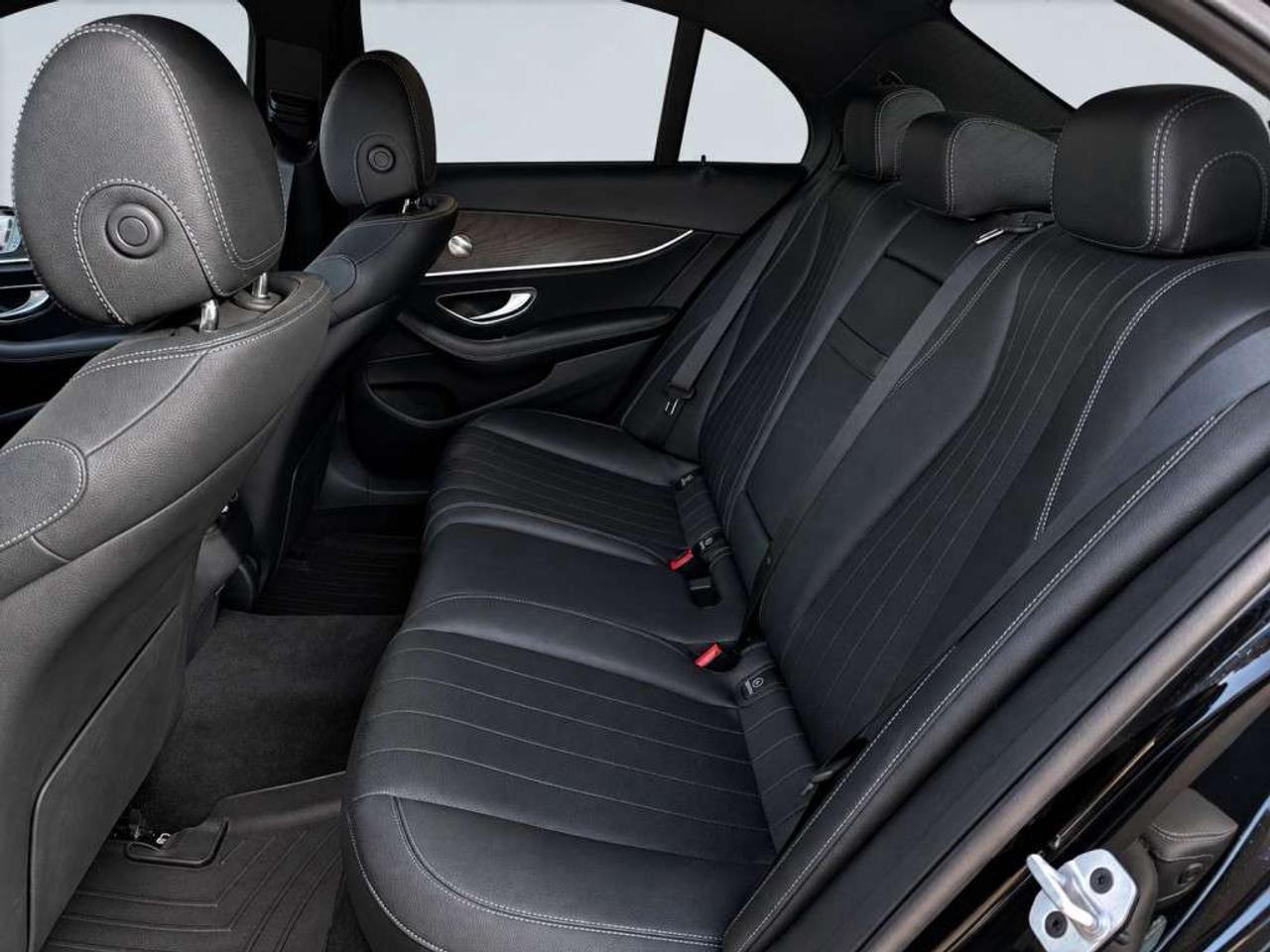 2021 Mercedes-Benz E-Class E350 AMG 4MATIC  Sunroof   Leather   Heated seats Photo