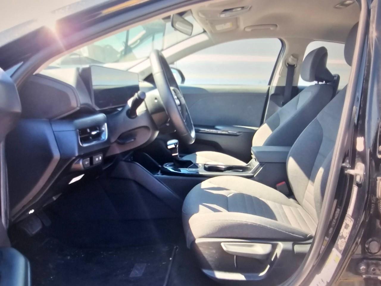 2025 Kia K4 EX 4dr Sedan Photo2
