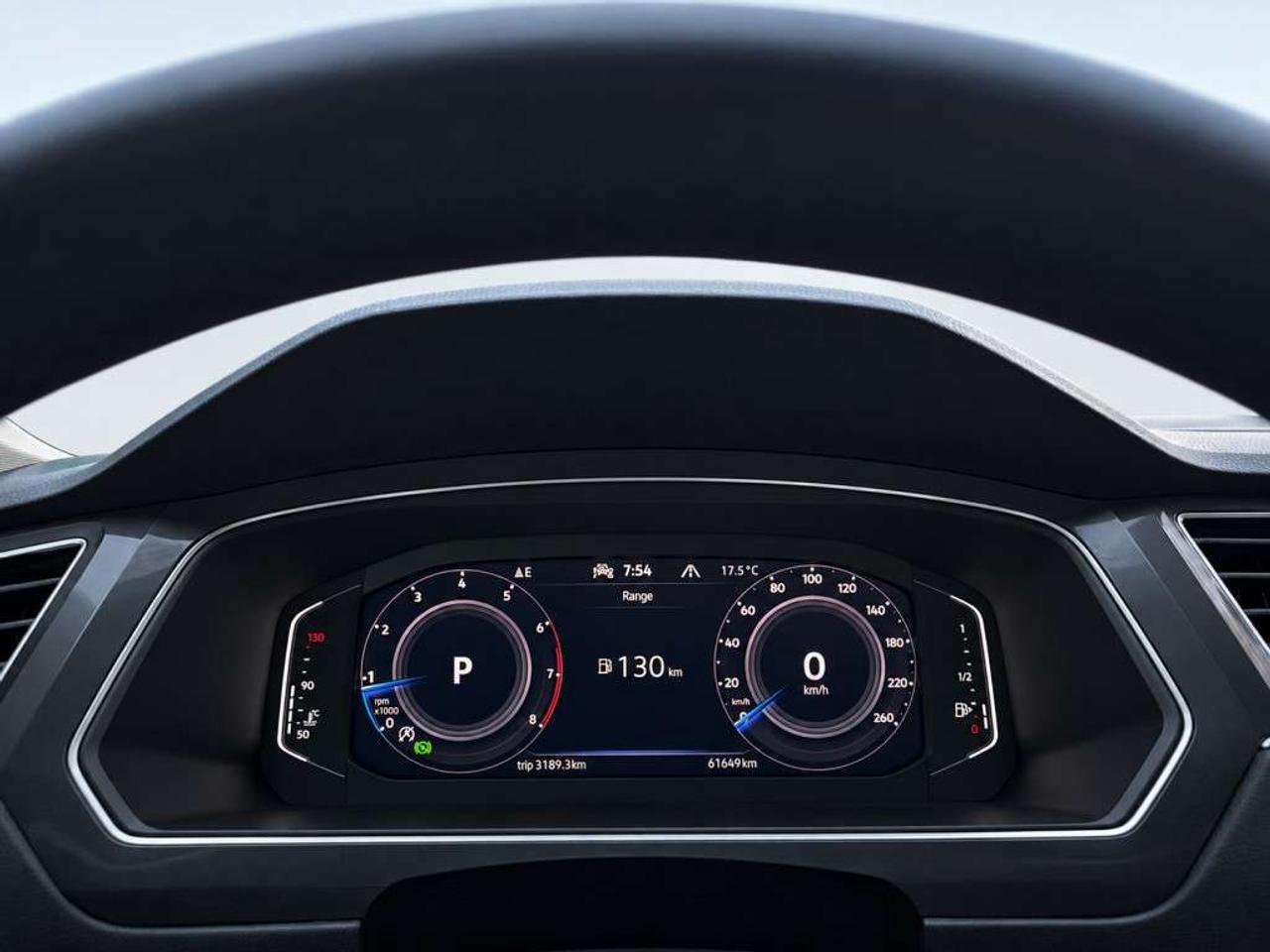2024 Volkswagen Tiguan COMFORTLINE / AWD / LEATHER /  HEATED SEATS / HEATED WHEEL / CARPLAY Photo