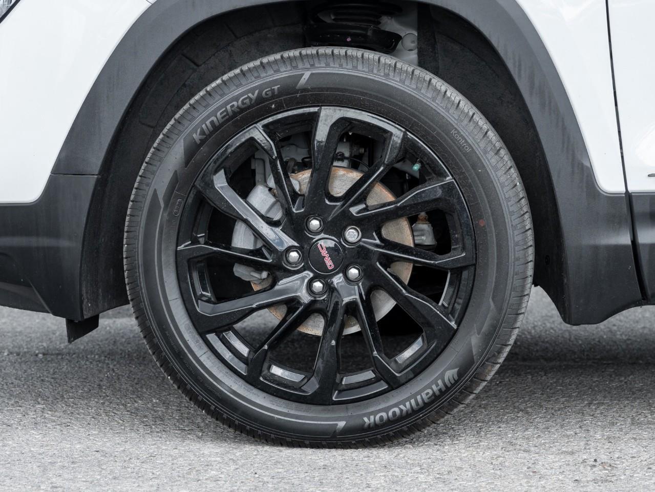 2024 GMC Terrain SLE 4dr All-Wheel Drive Photo