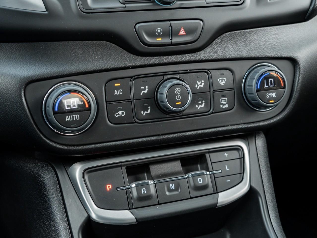 2024 GMC Terrain SLE 4dr All-Wheel Drive Photo