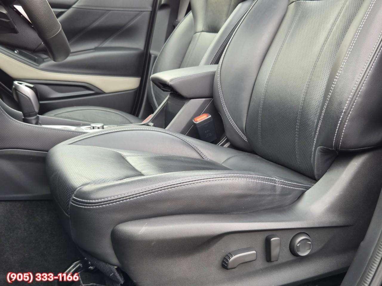 2022 Subaru Forester Limited Apple CarPlay & Android Auto • Power Sunroof • Leather Seating • Built-In Navigation System • Heated Front Seats Photo