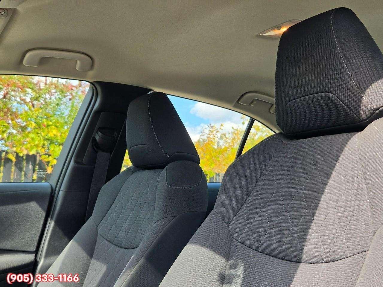 2020 Toyota Corolla LE Apple CarPlay & Android Auto • Lane Assist • Keyless Entry • Backup Camera • Cruise Control Photo