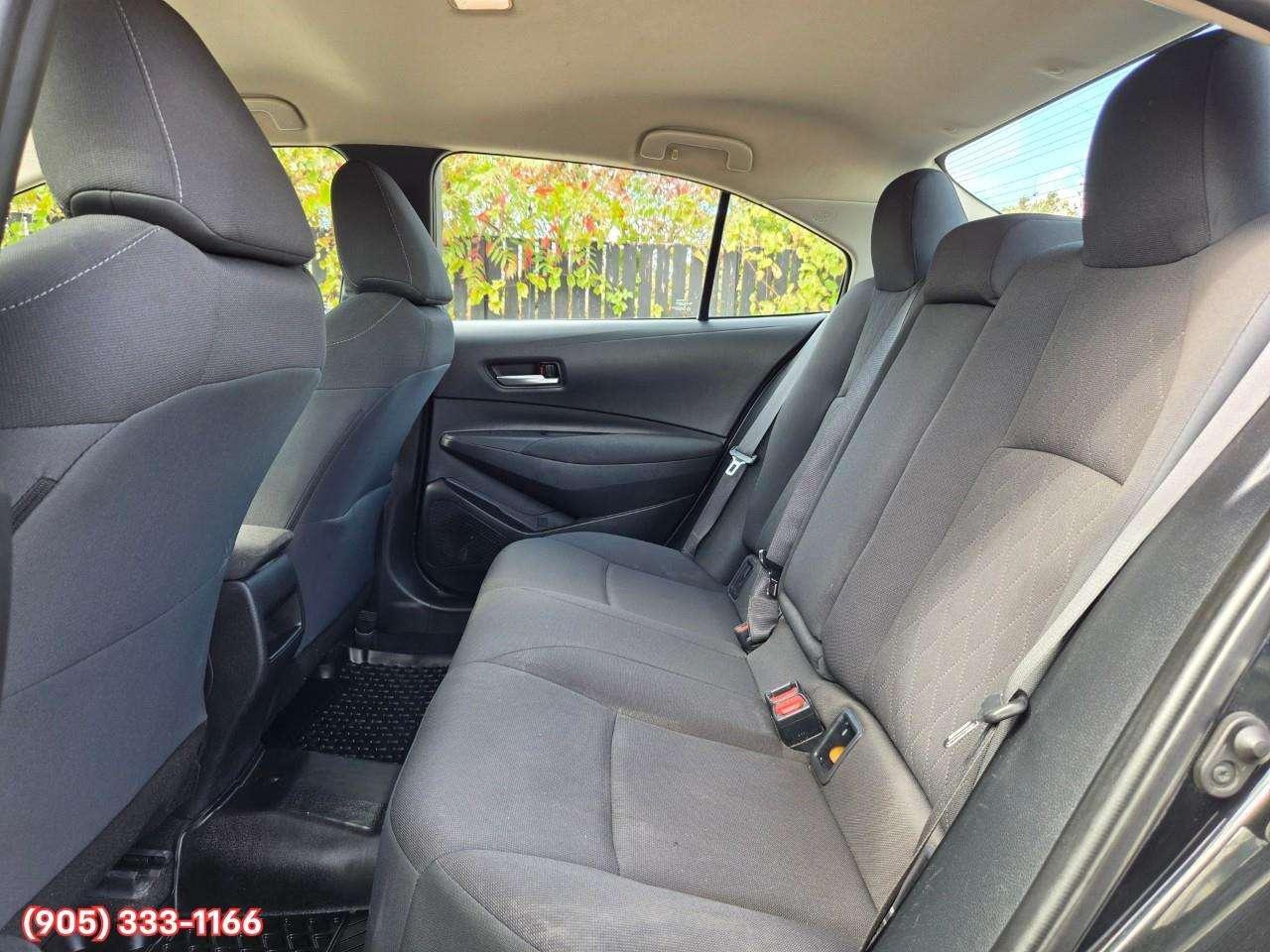 2020 Toyota Corolla LE Apple CarPlay & Android Auto • Lane Assist • Keyless Entry • Backup Camera • Cruise Control Photo