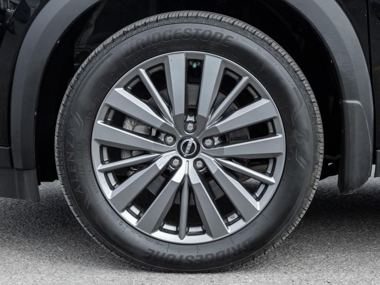 2025 Nissan Pathfinder SL 4dr 4x4 Photo