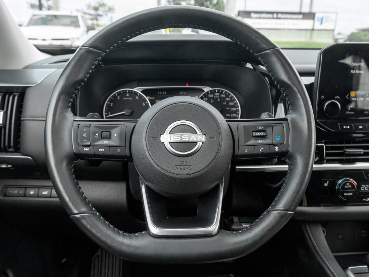 2025 Nissan Pathfinder SL 4dr 4x4 Photo