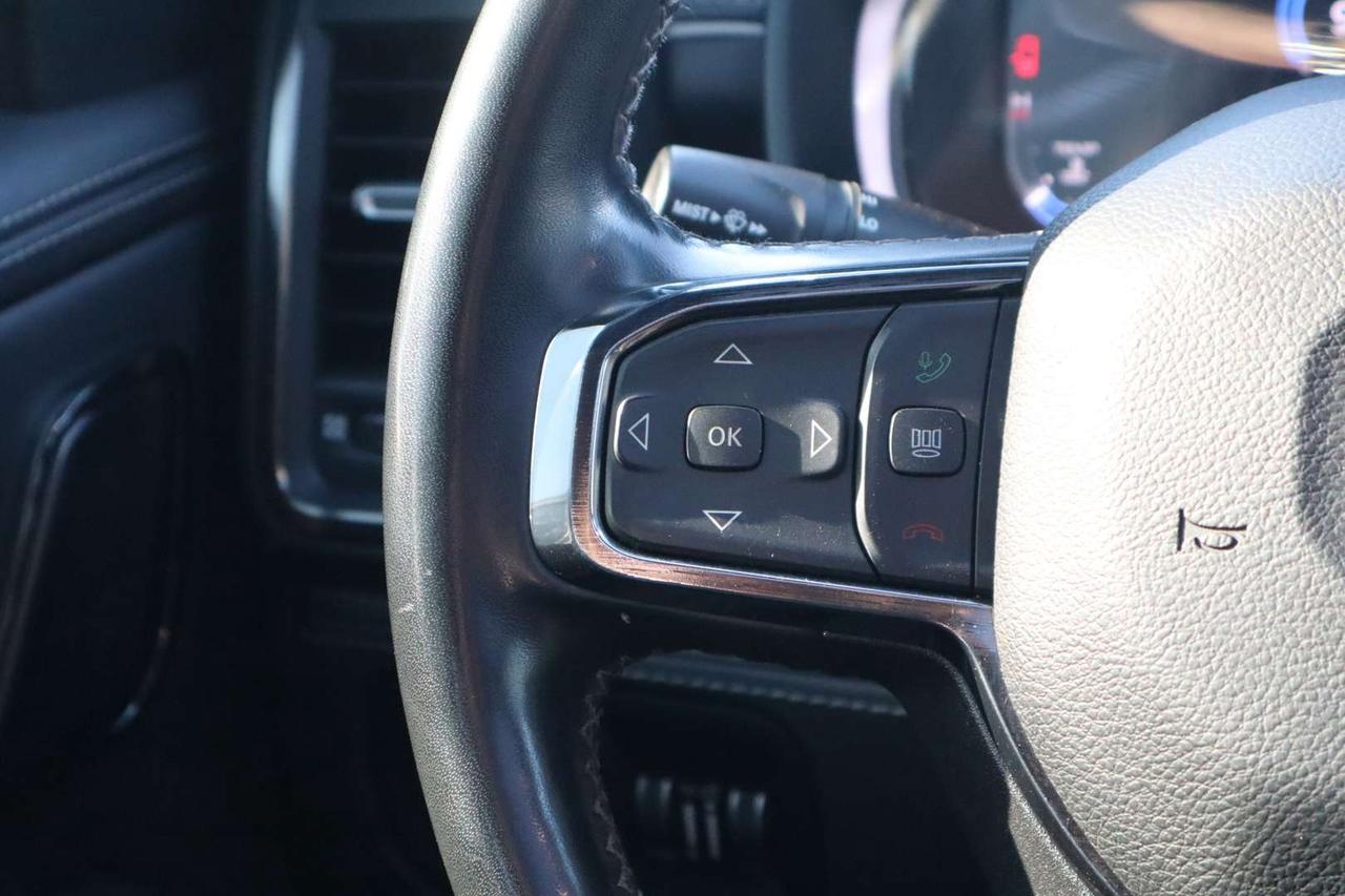2024 RAM 1500 Limited Crew Cab 4WD   No Accident   Ram Box   E-Torque   Moonroof Photo