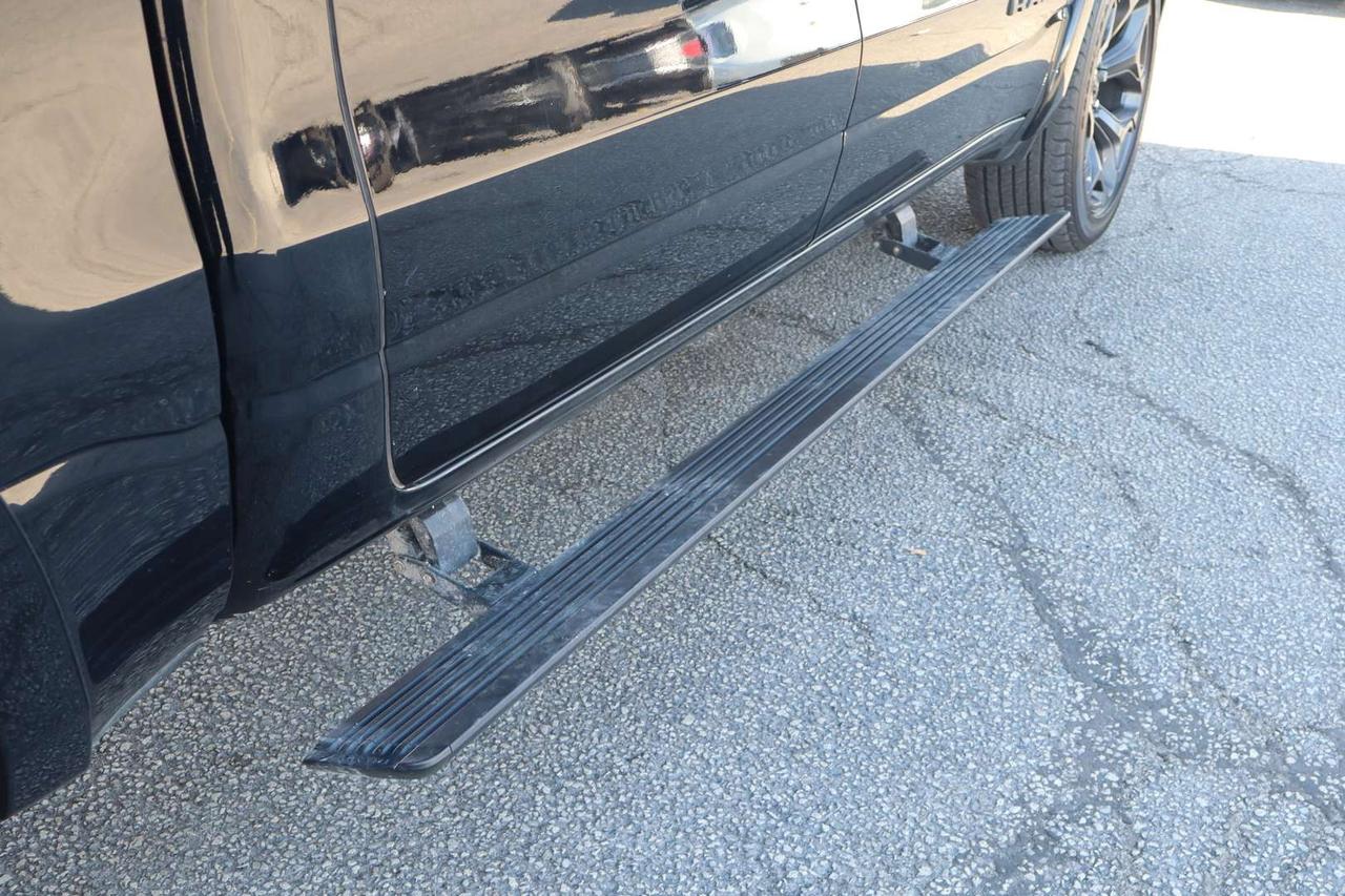 2024 RAM 1500 Limited Crew Cab 4WD   No Accident   Ram Box   E-Torque   Moonroof Photo