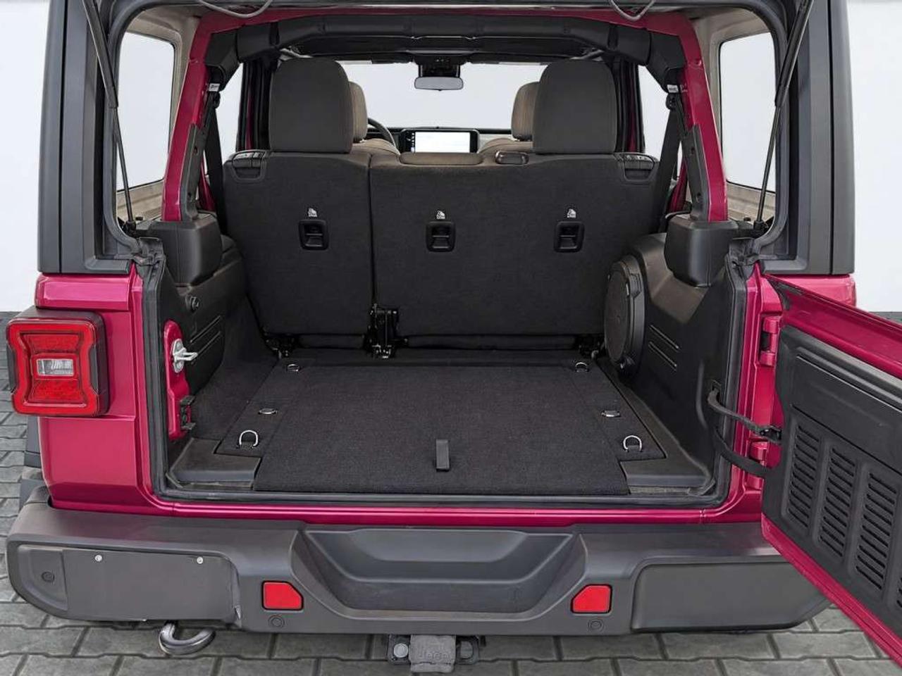 2024 Jeep Wrangler Willys 4 Door 4x4 24W PACKAGE/ TECH GROUP/ CONVENIENCE GROUP/ SAFETY GROUP Photo