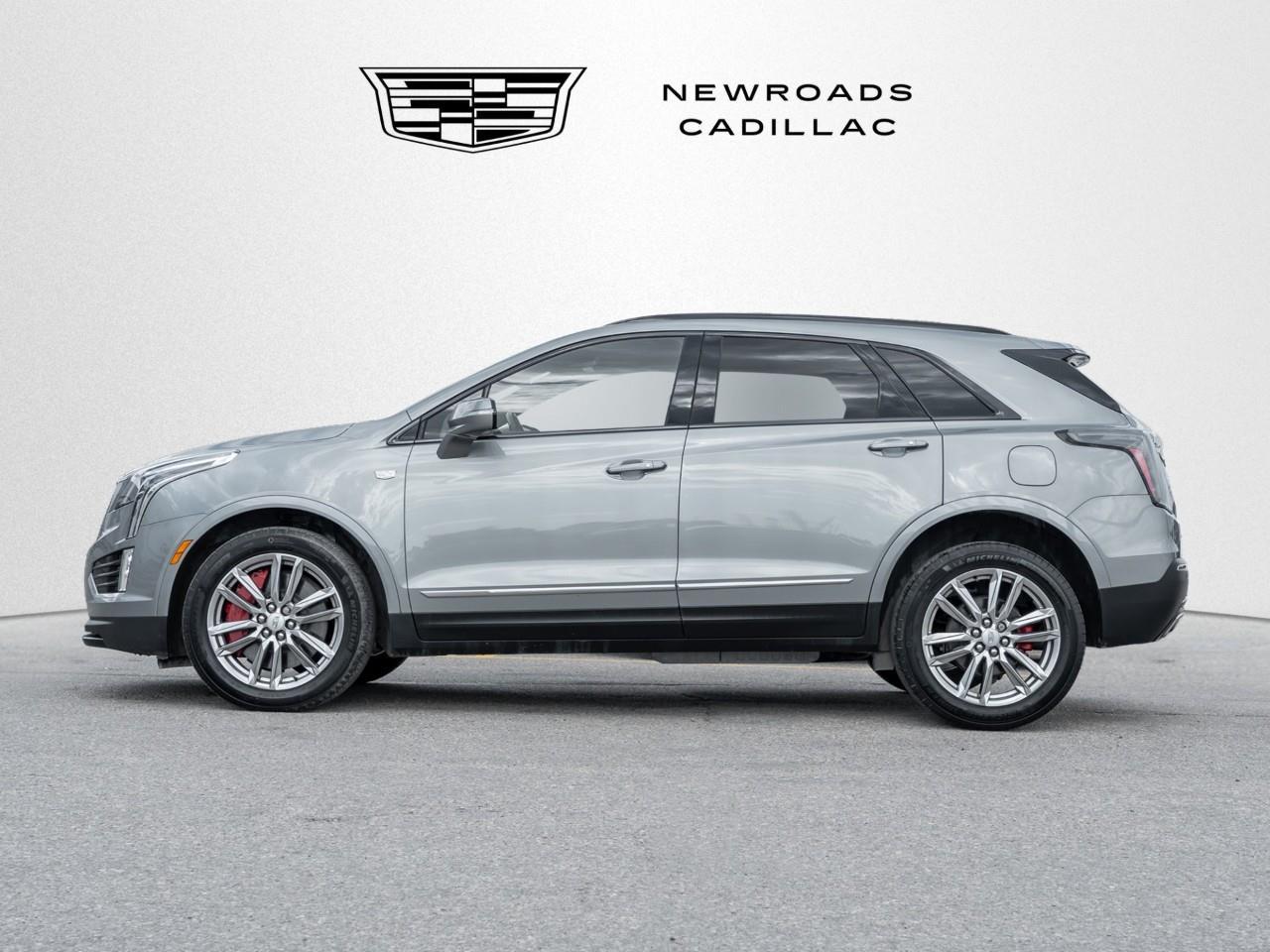 2023 Cadillac XT5 Sport 4dr All-Wheel Drive Photo2