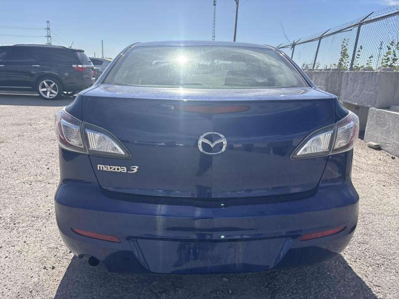 2012 Mazda 3 GX   FULLY CERTIFIED WITH WARRANTY Photo2