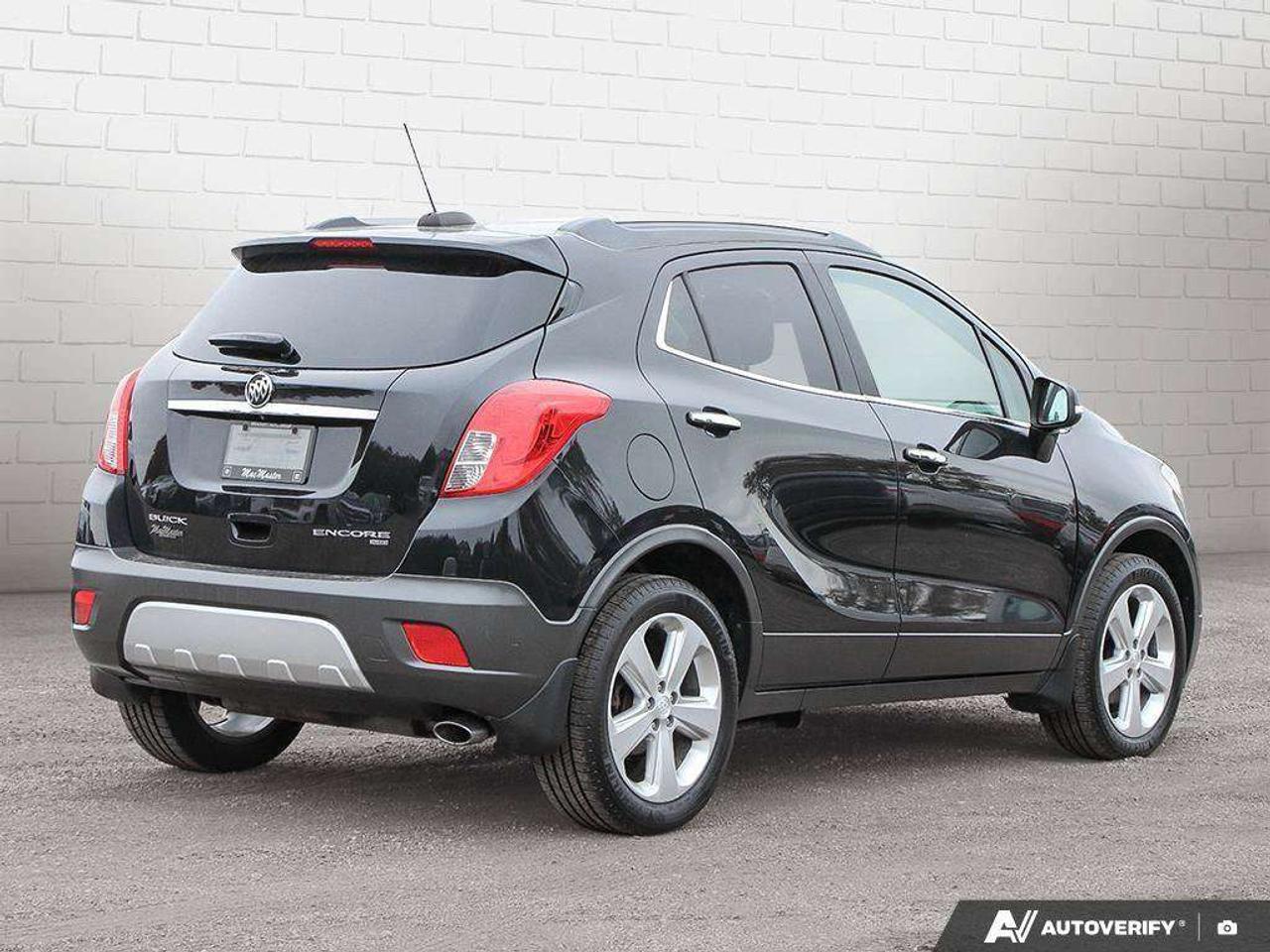 2015 Buick Encore 1.4L 4-CYL, AWD, ALLOYS, LEATHER, BOSE, SUNROOF, 1-OWNER, AS-TRADED! Photo4