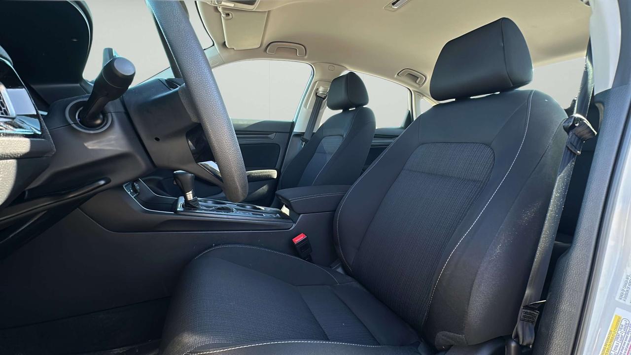 2025 Honda Civic LX Photo
