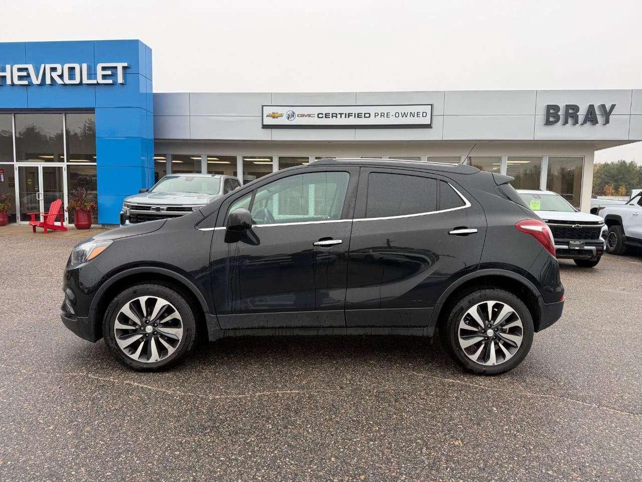 2022 Buick Encore BRAY ORIGINAL. OUTSIDE HEATED MIRRORS. MOONROOF. REAR VISION CAMERA. ALL WEATHER MATS. Photo