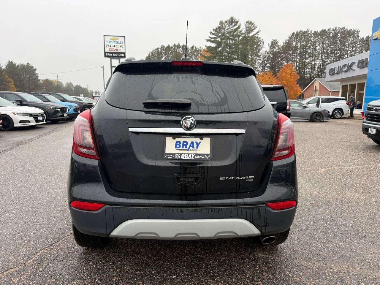 2022 Buick Encore BRAY ORIGINAL. OUTSIDE HEATED MIRRORS. MOONROOF. REAR VISION CAMERA. ALL WEATHER MATS. Photo4