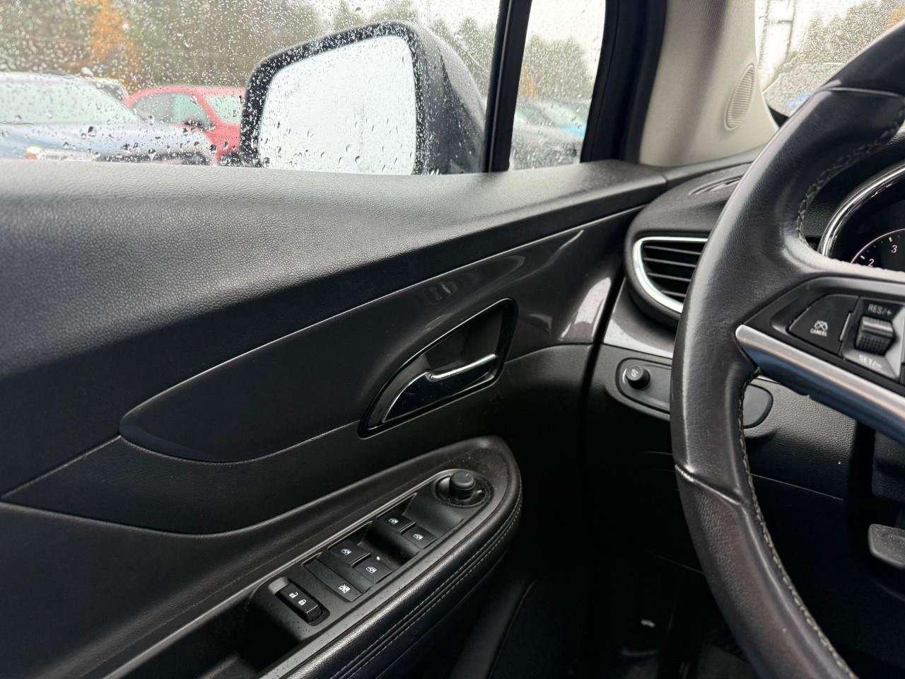 2022 Buick Encore BRAY ORIGINAL. OUTSIDE HEATED MIRRORS. MOONROOF. REAR VISION CAMERA. ALL WEATHER MATS. Photo
