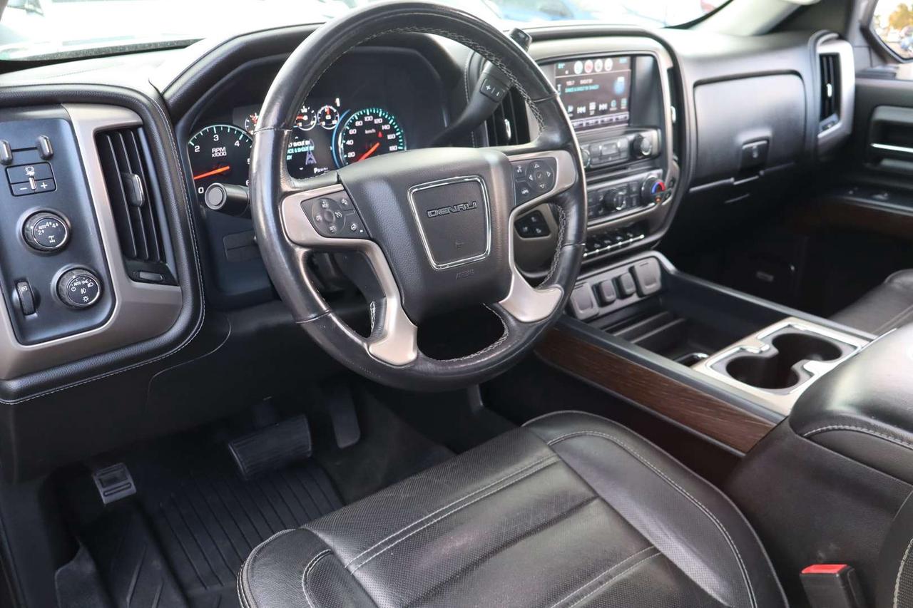 2017 GMC Sierra 1500 Denali Crew Cab 4WD   Safety Certification Included Photo