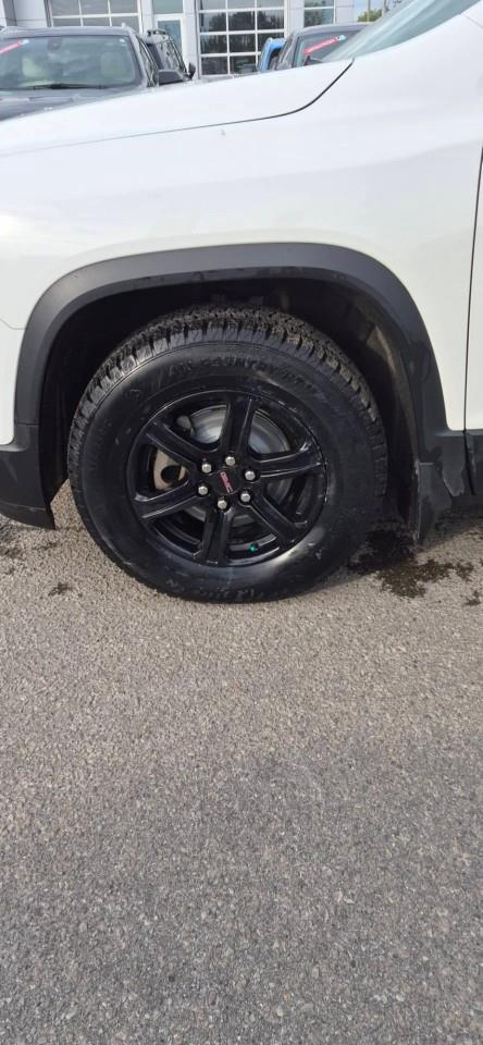 2020 GMC Acadia AT4 All-Wheel Drive Photo