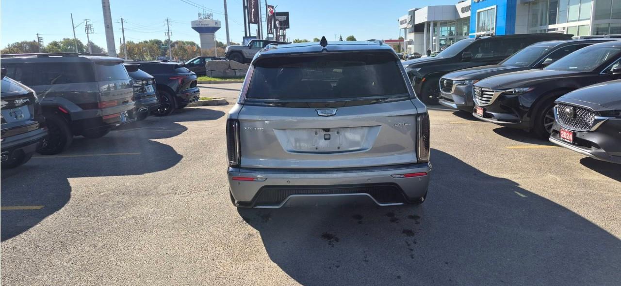2026 Cadillac VISTIQ Platinum 4dr All-Wheel Drive Photo
