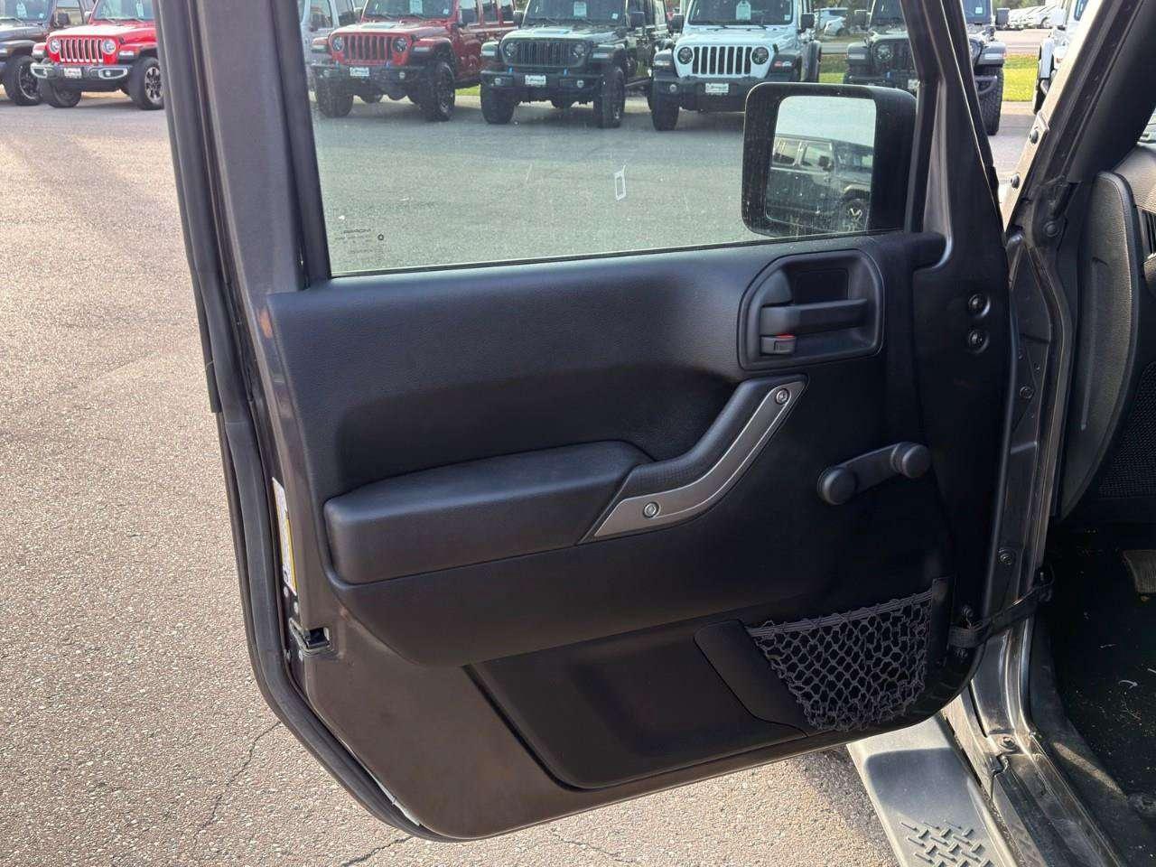 2018 Jeep Wrangler ACCIDENT FREE   4X4   ALLOYS Photo