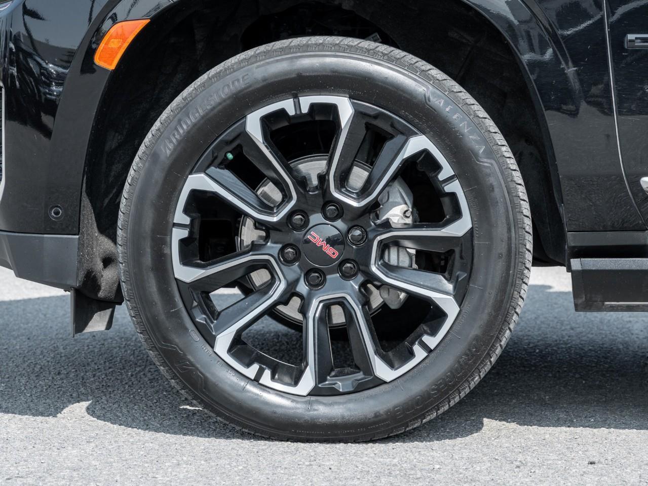 2024 GMC Yukon Denali 4dr 4x4 Photo3