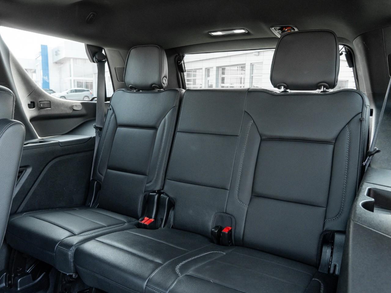 2024 GMC Yukon Denali 4dr 4x4 Photo