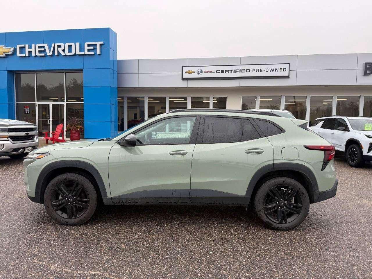 2025 Chevrolet Trax BRAY ORIGINAL. ALL WEATHER MATS. SUNROOF. WIRELESS CHARGING. HEATED FRONT SEATS. HD REAR VISION CAMERA. Photo