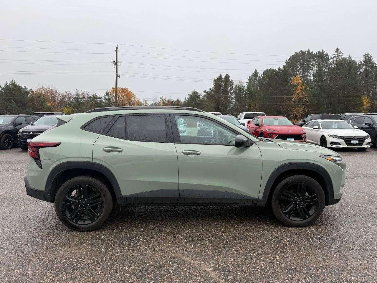 2025 Chevrolet Trax BRAY ORIGINAL. ALL WEATHER MATS. SUNROOF. WIRELESS CHARGING. HEATED FRONT SEATS. HD REAR VISION CAMERA. Photo
