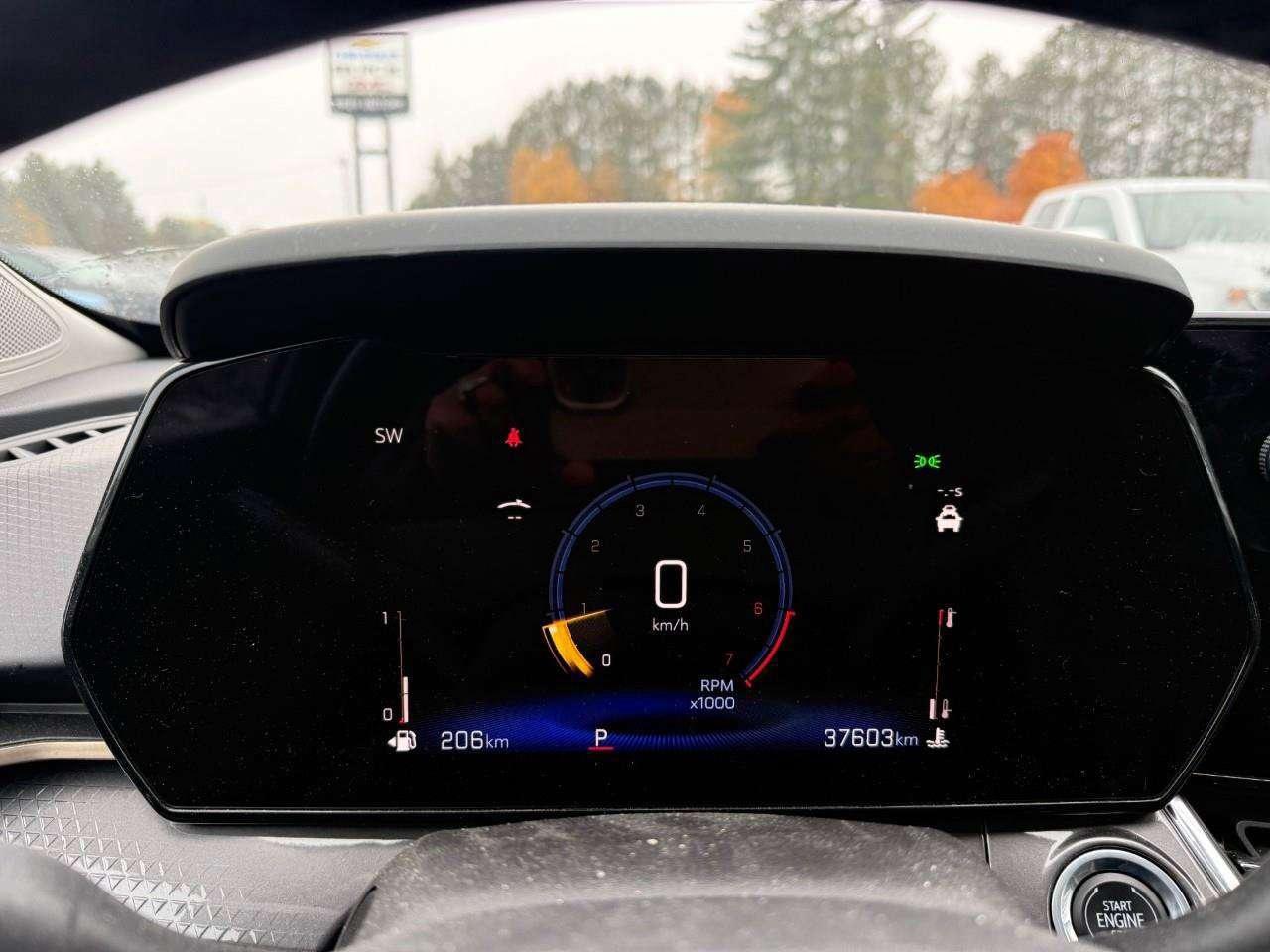 2025 Chevrolet Trax BRAY ORIGINAL. ALL WEATHER MATS. SUNROOF. WIRELESS CHARGING. HEATED FRONT SEATS. HD REAR VISION CAMERA. Photo