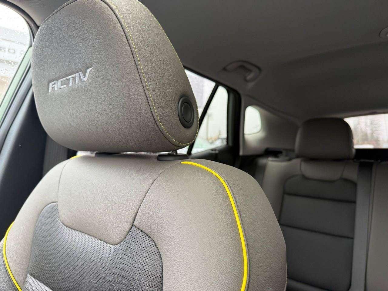 2025 Chevrolet Trax BRAY ORIGINAL. ALL WEATHER MATS. SUNROOF. WIRELESS CHARGING. HEATED FRONT SEATS. HD REAR VISION CAMERA. Photo