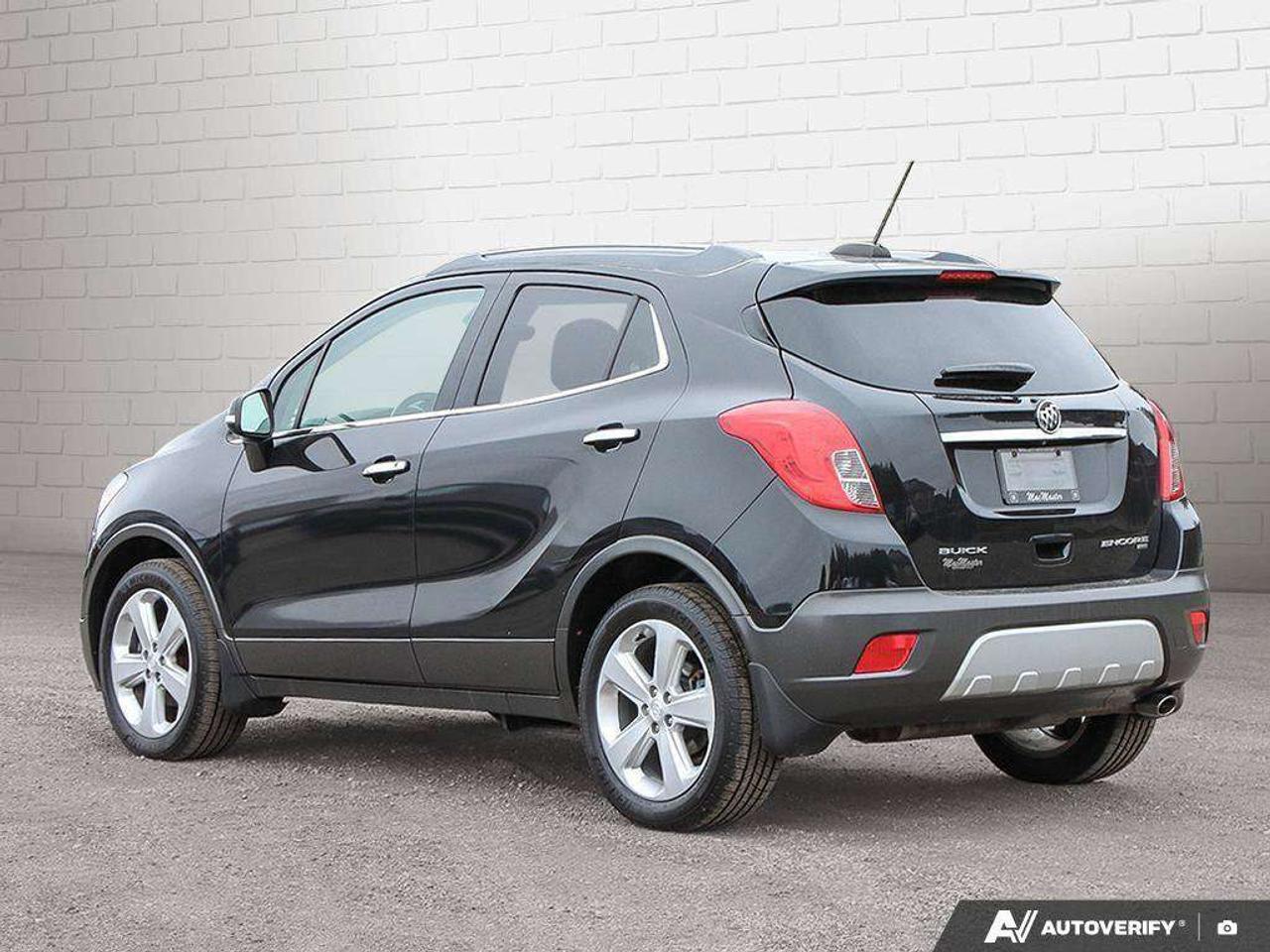 2015 Buick Encore 1.4L 4-CYL, AWD, ALLOYS, LEATHER, BOSE, SUNROOF, 1-OWNER, AS-TRADED! Photo