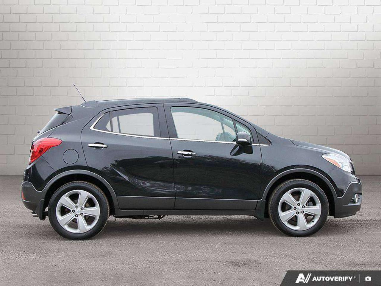 2015 Buick Encore 1.4L 4-CYL, AWD, ALLOYS, LEATHER, BOSE, SUNROOF, 1-OWNER, AS-TRADED! Photo