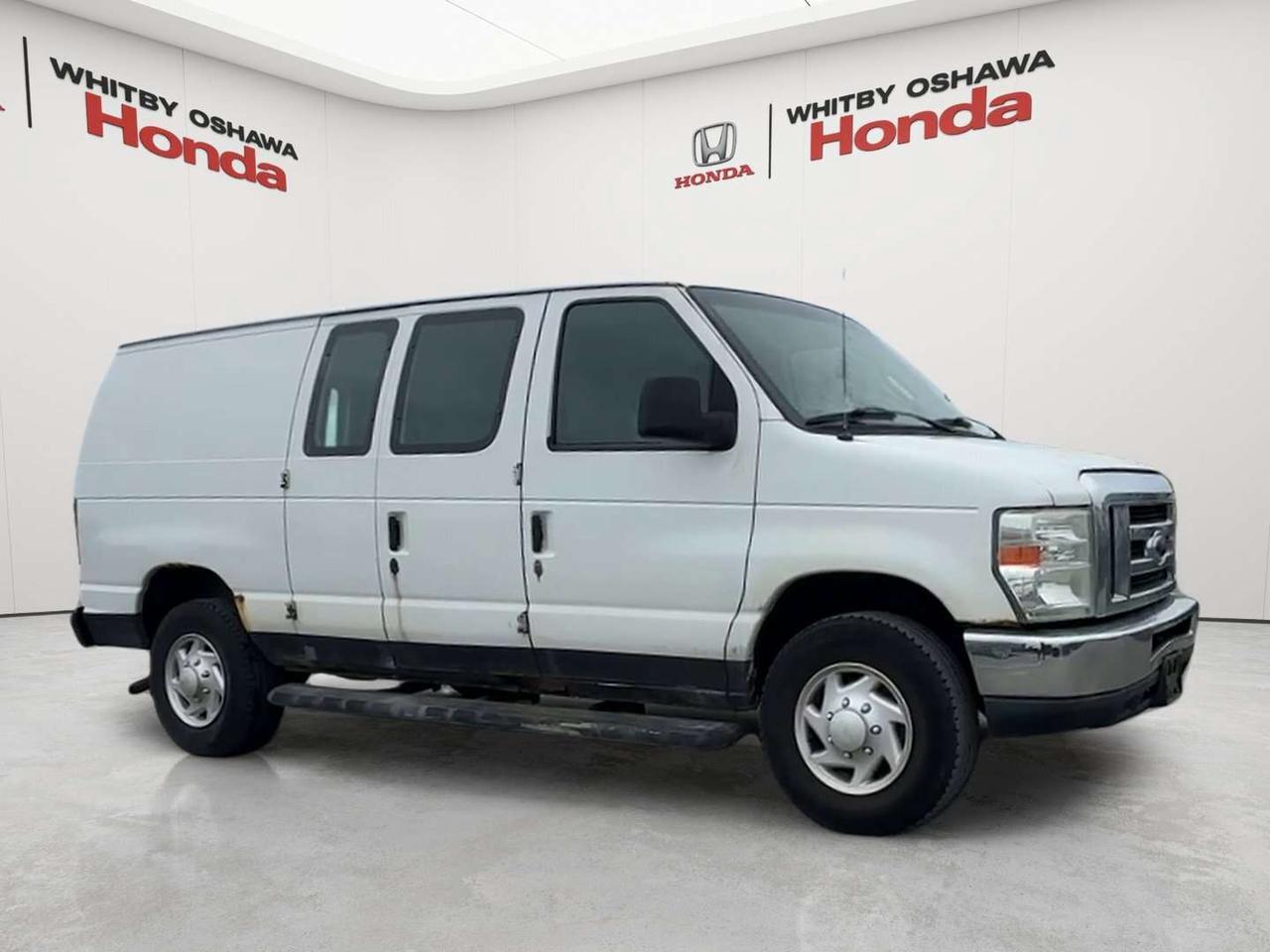 2013 Ford E-250 Commercial Photo