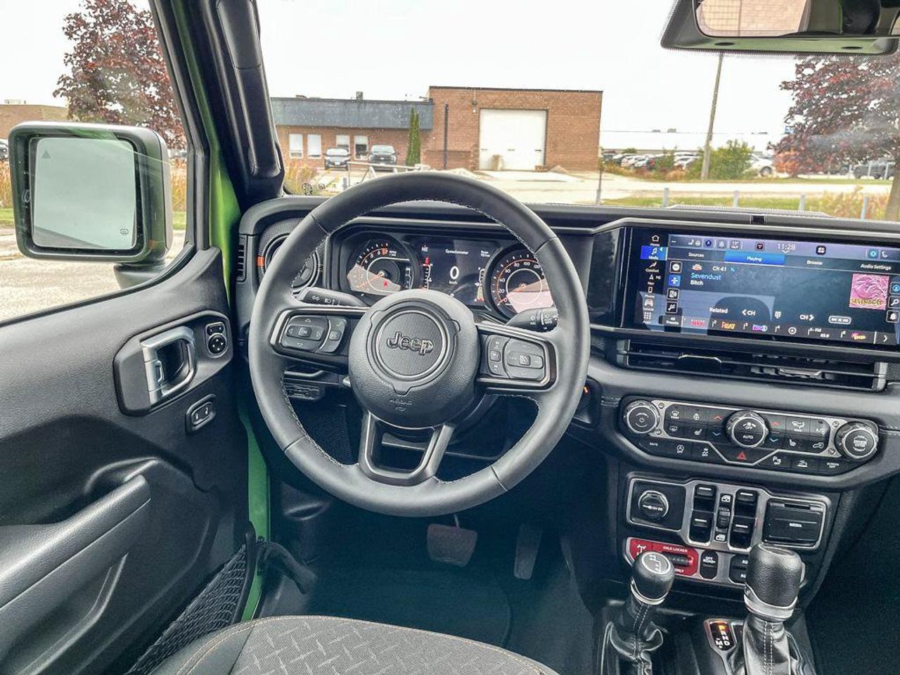 2026 Jeep Gladiator Mojave | One Owner | Clean CarFax | Low KMS | Great Value | Factory Warranty | Ontario Vehicle | Photo