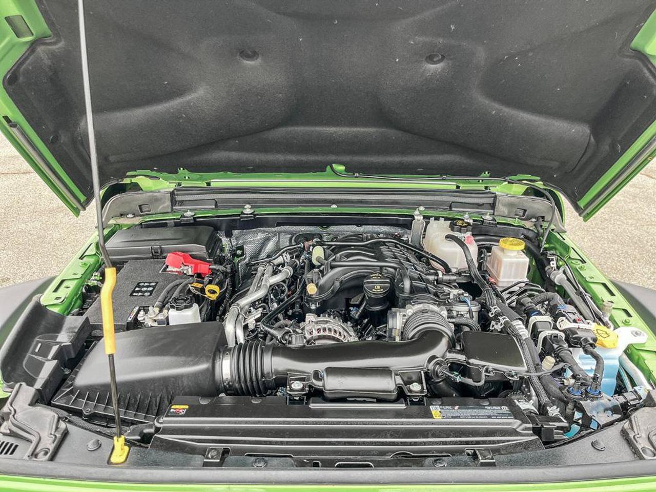 2026 Jeep Gladiator Mojave | One Owner | Clean CarFax | Low KMS | Great Value | Factory Warranty | Ontario Vehicle | Photo