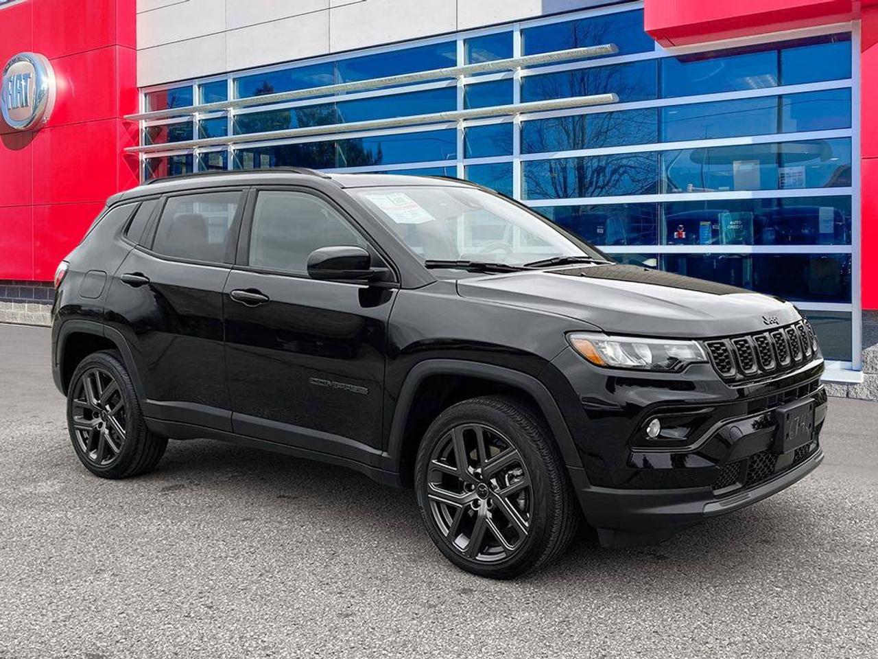 2026 Jeep Compass Limited | Clean CarFax Report | Low KMS | Ontario Vehicle | Great Value | Still Smells New | Photo