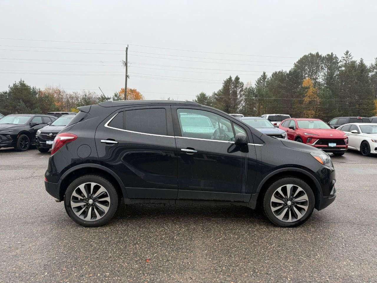 2022 Buick Encore BRAY ORIGINAL. OUTSIDE HEATED MIRRORS. MOONROOF. REAR VISION CAMERA. ALL WEATHER MATS. Photo