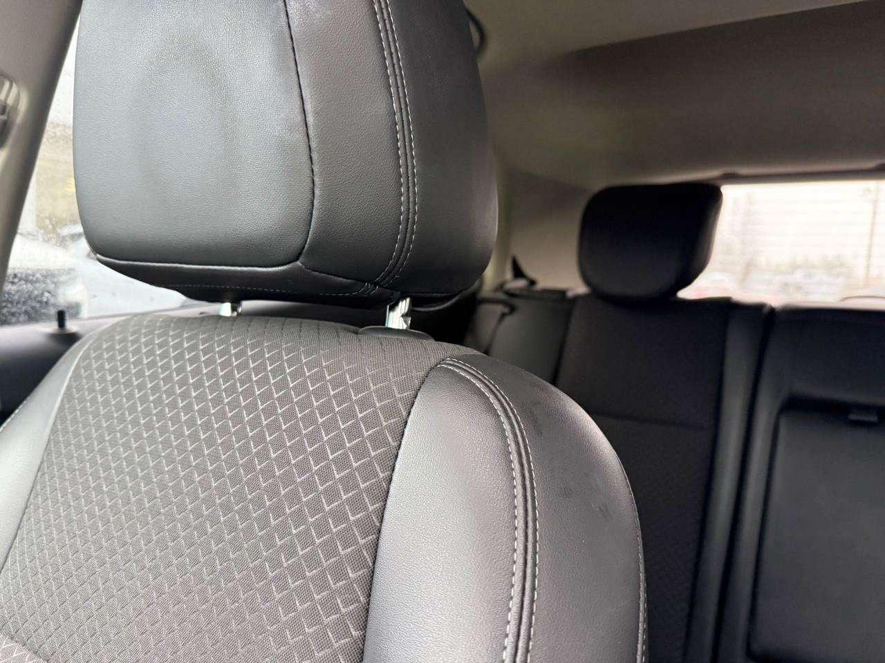 2022 Buick Encore BRAY ORIGINAL. OUTSIDE HEATED MIRRORS. MOONROOF. REAR VISION CAMERA. ALL WEATHER MATS. Photo