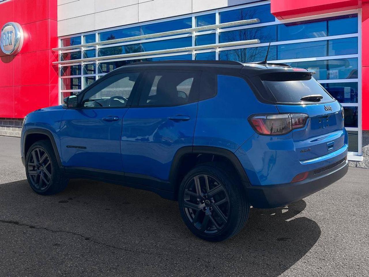 2026 Jeep Compass Limited | Hydro Blue | One Owner | Clean Carfax Report | Ontario Vehicle | Great Value | Loaded! | Photo